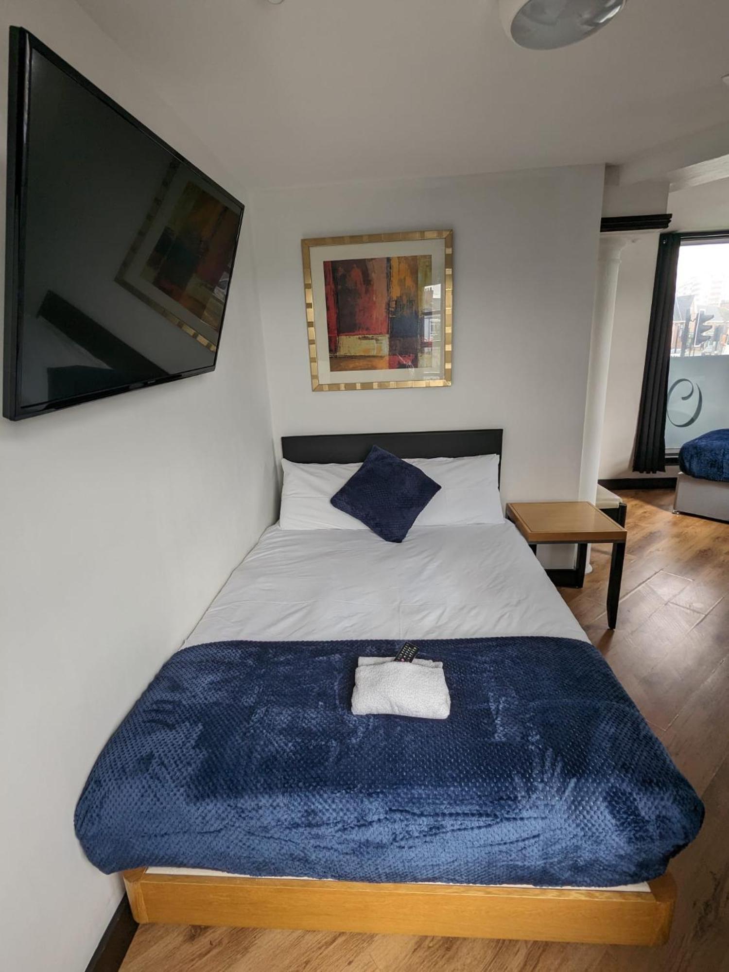 קינגסטון אפון הול Cornmill Hotel מראה חיצוני תמונה