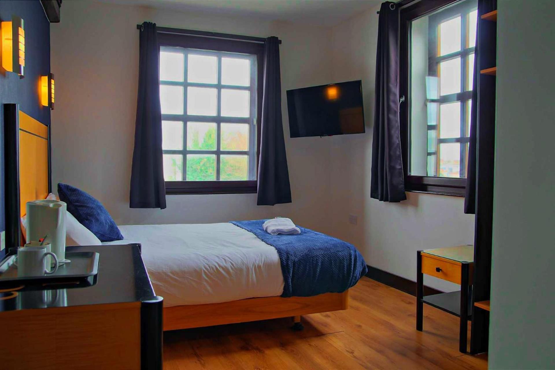 קינגסטון אפון הול Cornmill Hotel מראה חיצוני תמונה