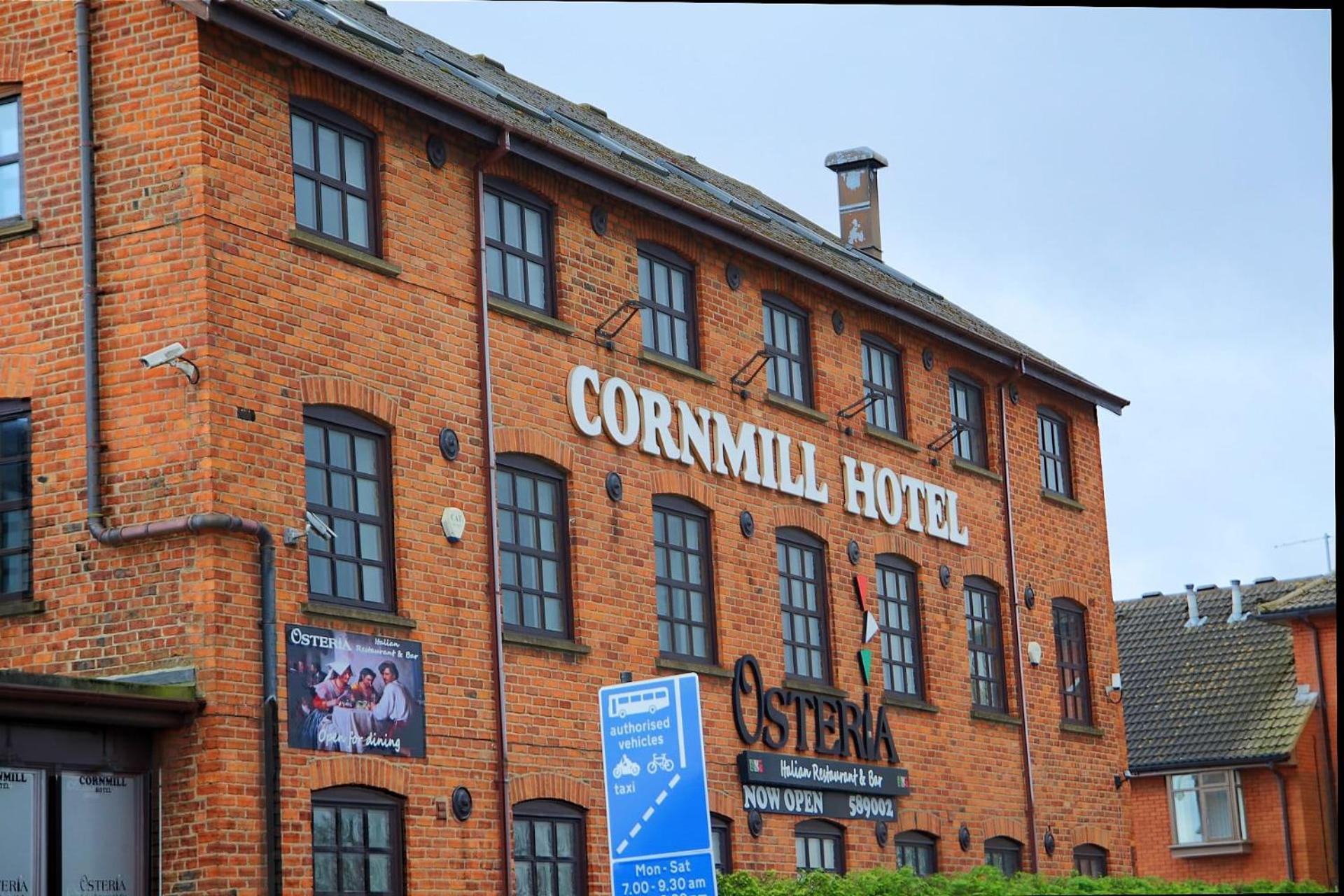 קינגסטון אפון הול Cornmill Hotel מראה חיצוני תמונה