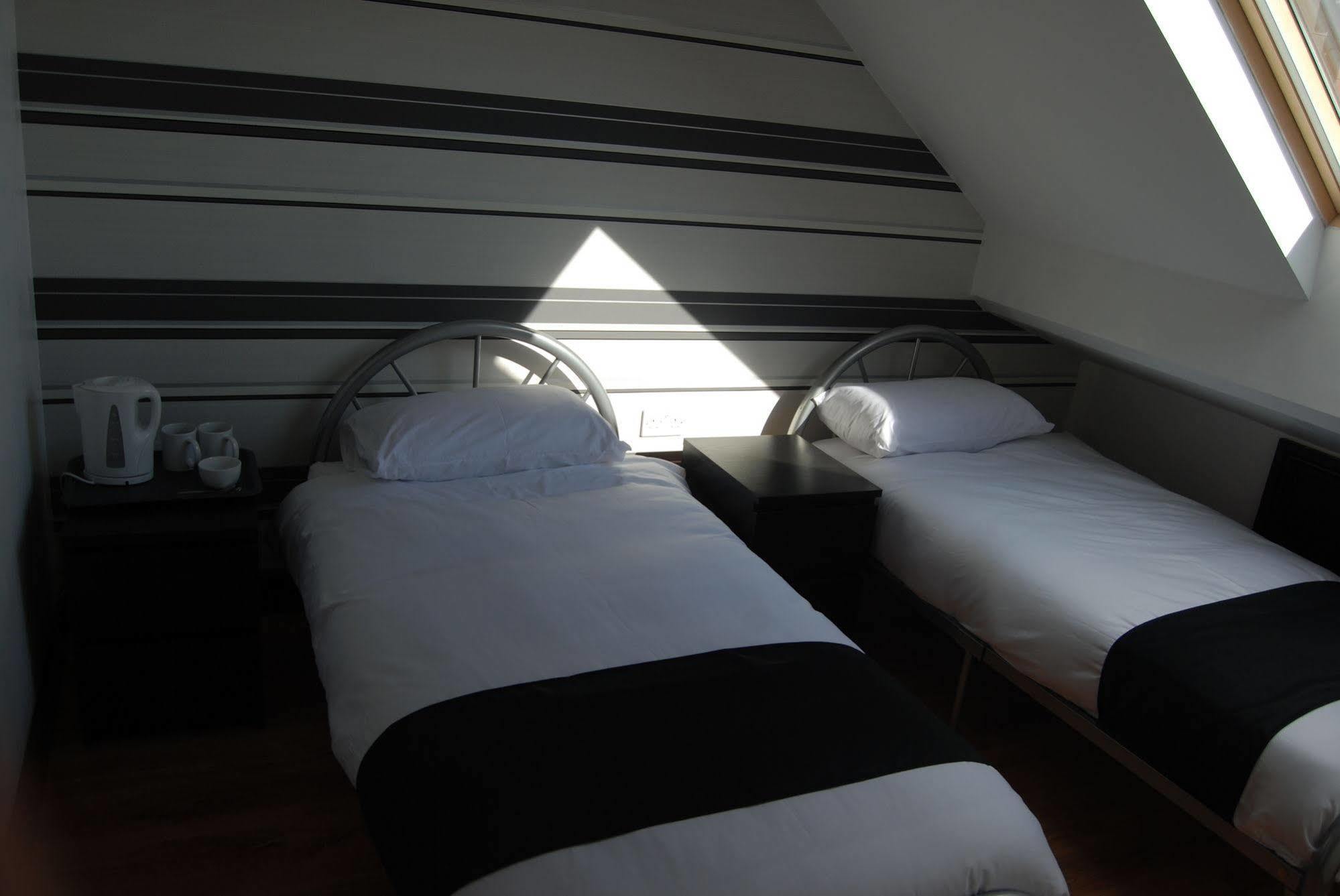 קינגסטון אפון הול Cornmill Hotel מראה חיצוני תמונה