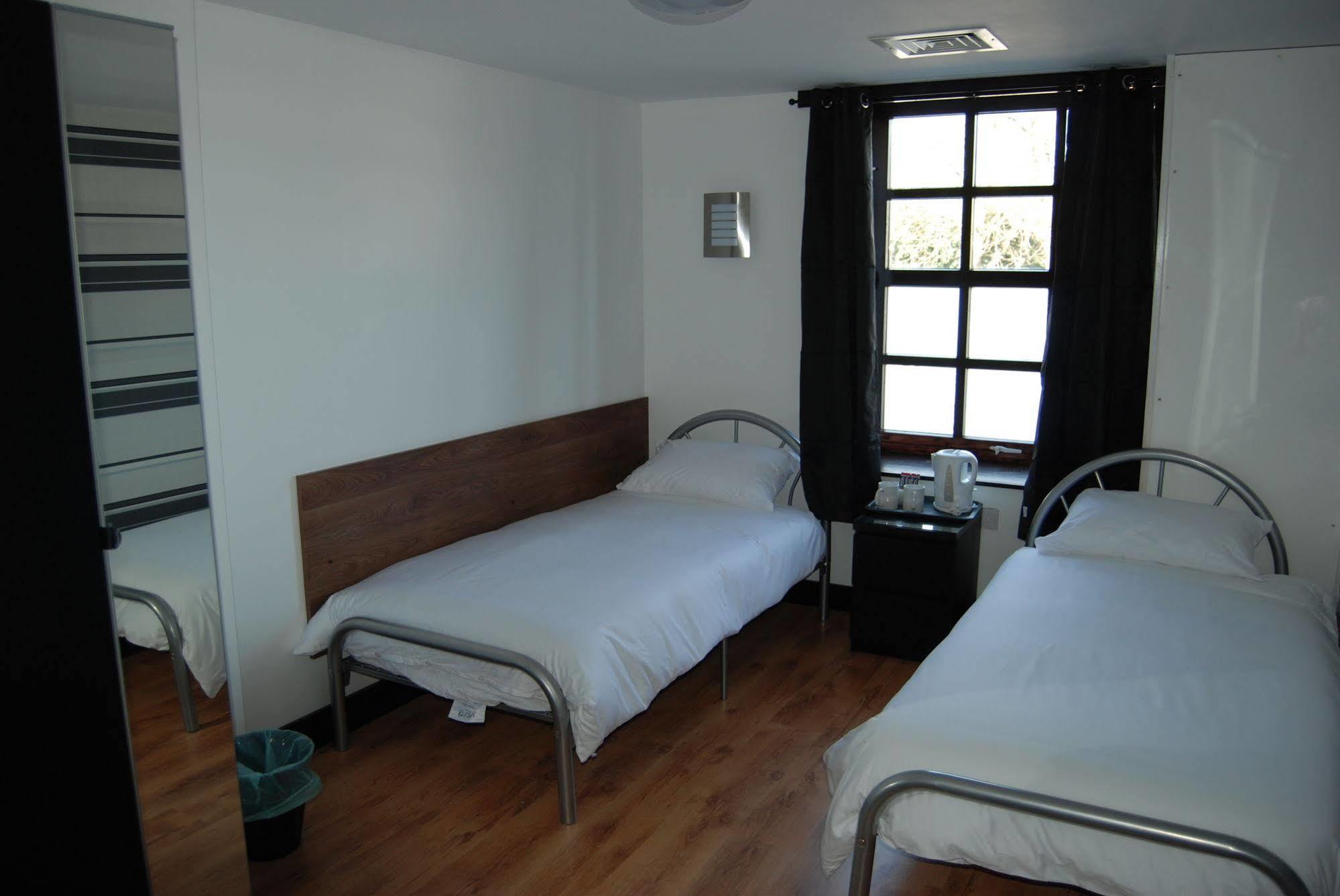 קינגסטון אפון הול Cornmill Hotel מראה חיצוני תמונה